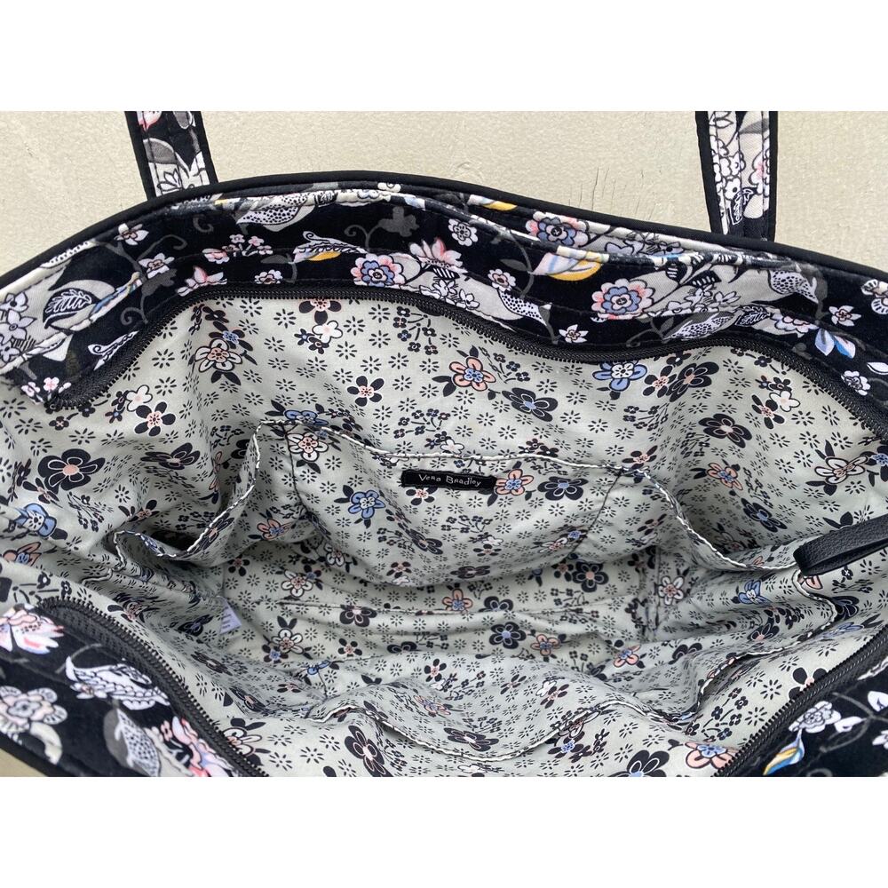 Vera Bradley Women’s Black Holland Garden Miller Travel Tote Bag - Picture 6 of 11